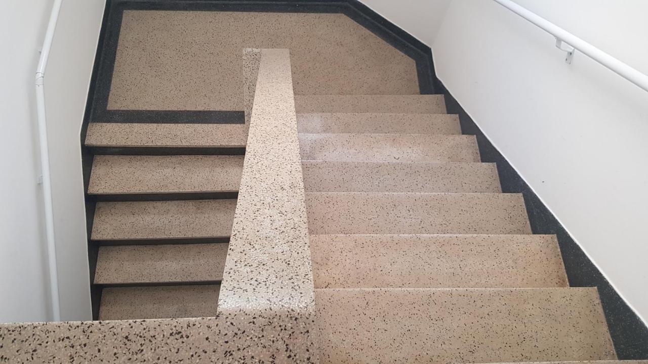 Apartamento A Uma Quadra Da Praia Гуаружа Экстерьер фото