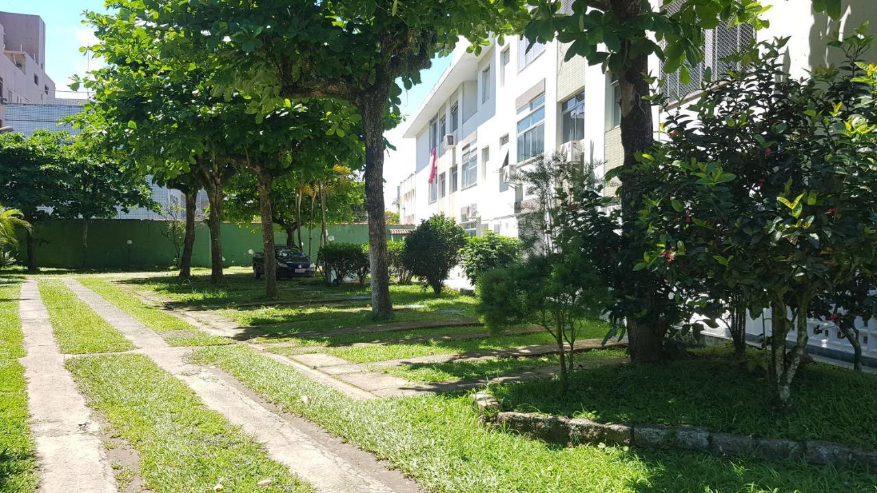 Apartamento A Uma Quadra Da Praia Гуаружа Экстерьер фото