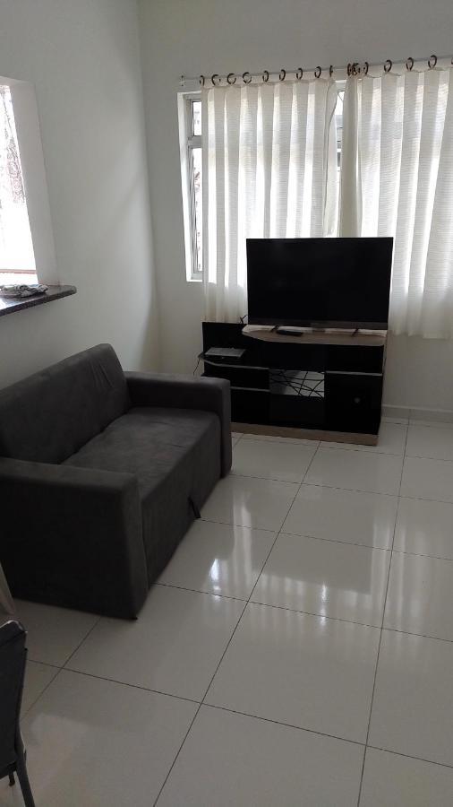 Apartamento A Uma Quadra Da Praia Гуаружа Экстерьер фото